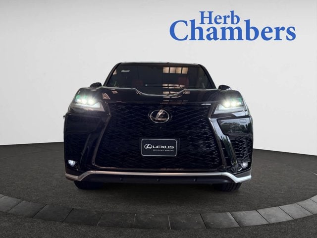 new 2024 Lexus LX 600 car