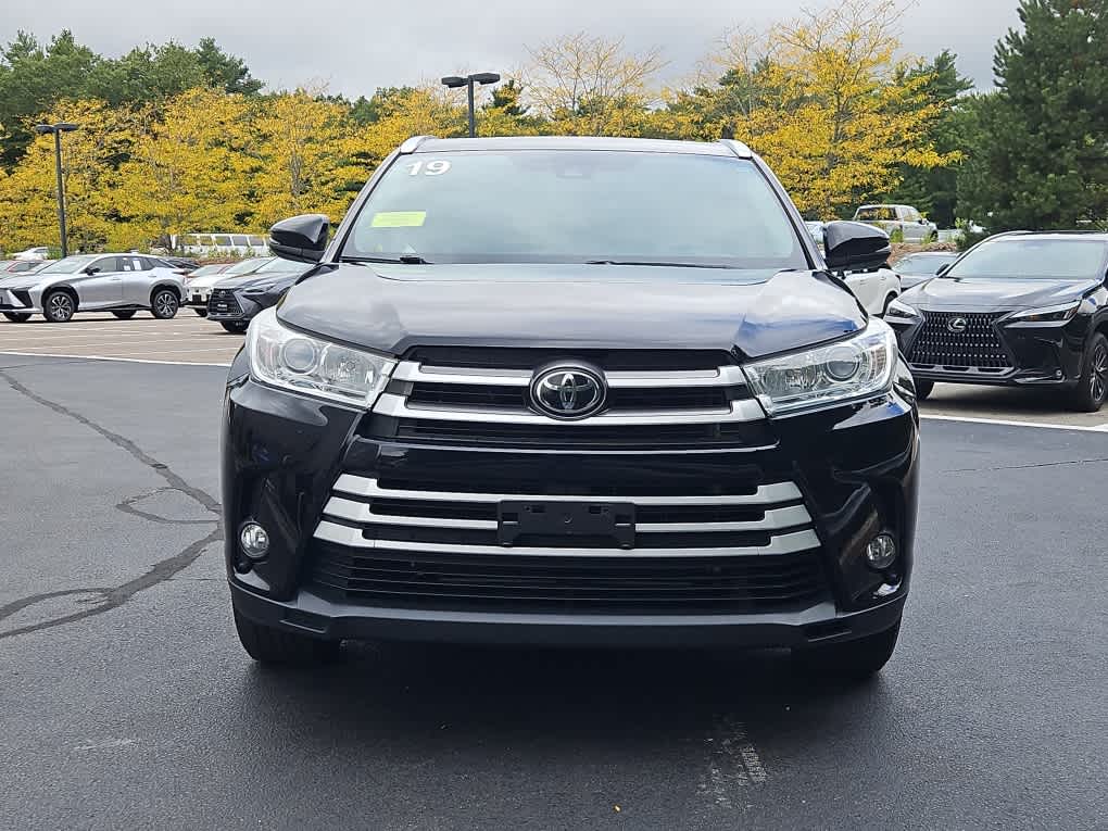 used 2019 Toyota Highlander car, priced at $27,998