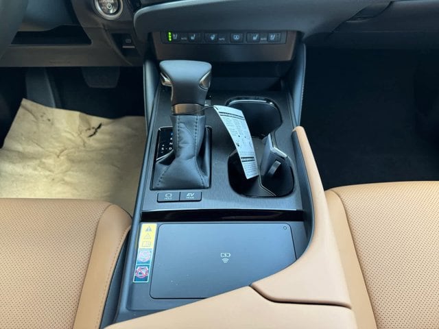 new 2025 Lexus ES 300h car