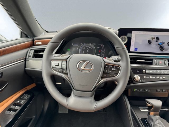new 2025 Lexus ES 300h car