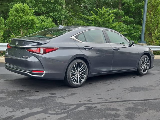 new 2024 Lexus ES 300h car