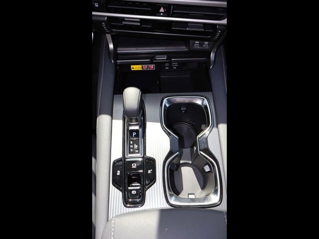 new 2024 Lexus RX 500h car