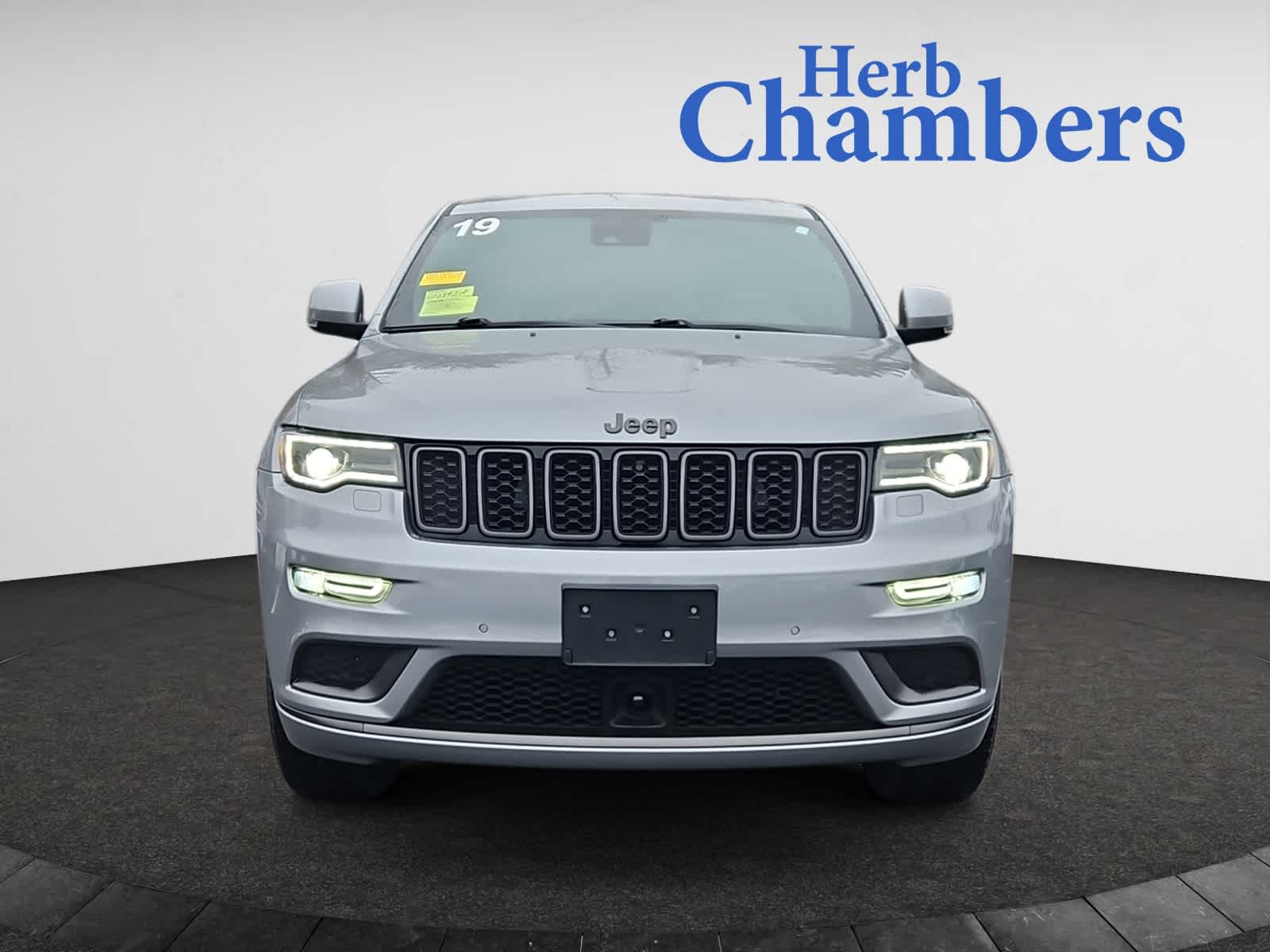 used 2019 Jeep Grand Cherokee car, priced at $32,998