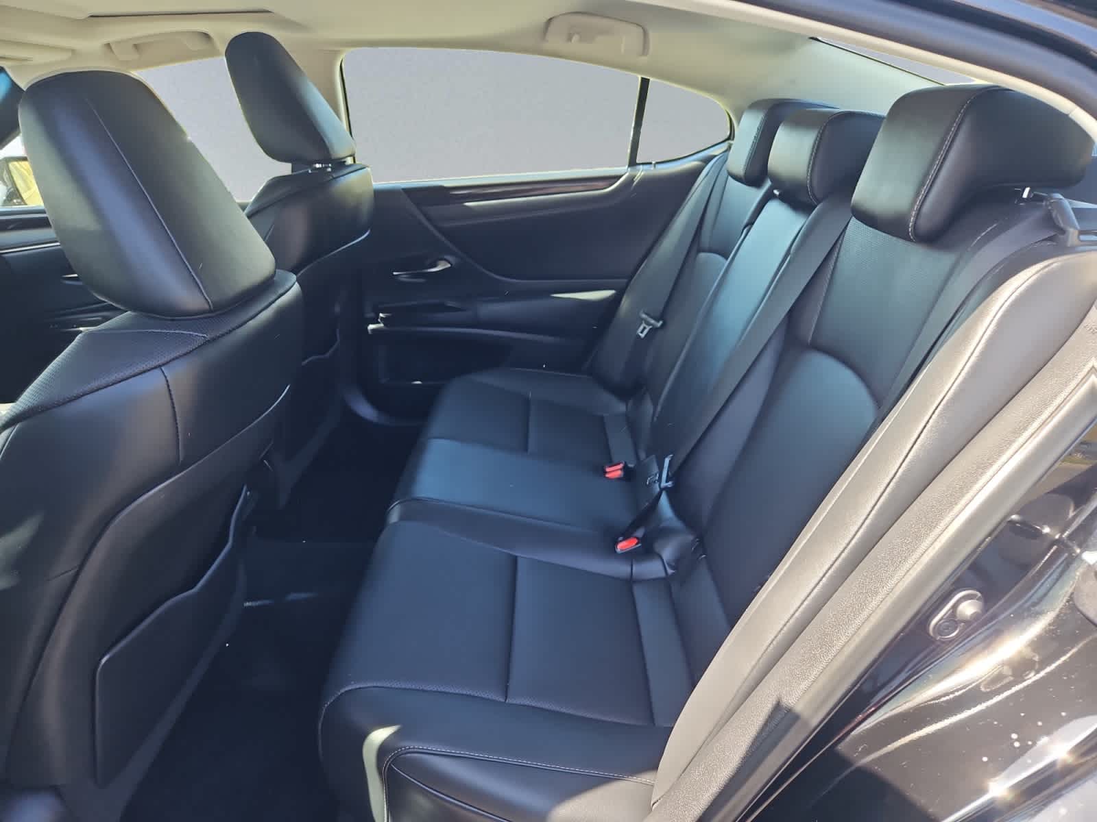 used 2021 Lexus ES car, priced at $31,998