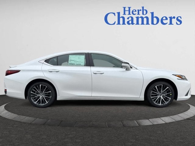 new 2025 Lexus ES 300h car