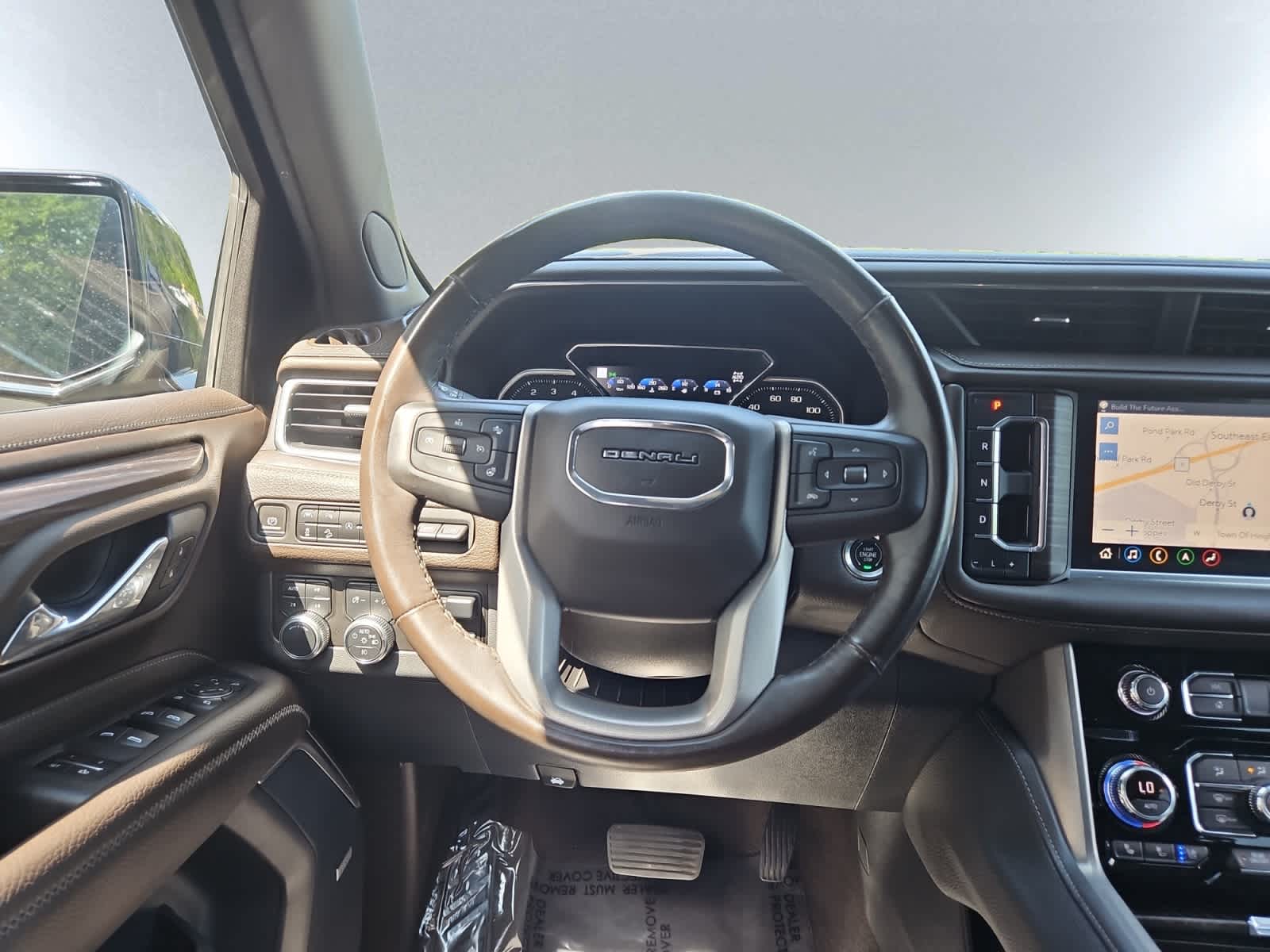 used 2021 GMC Yukon XL car, priced at $41,998