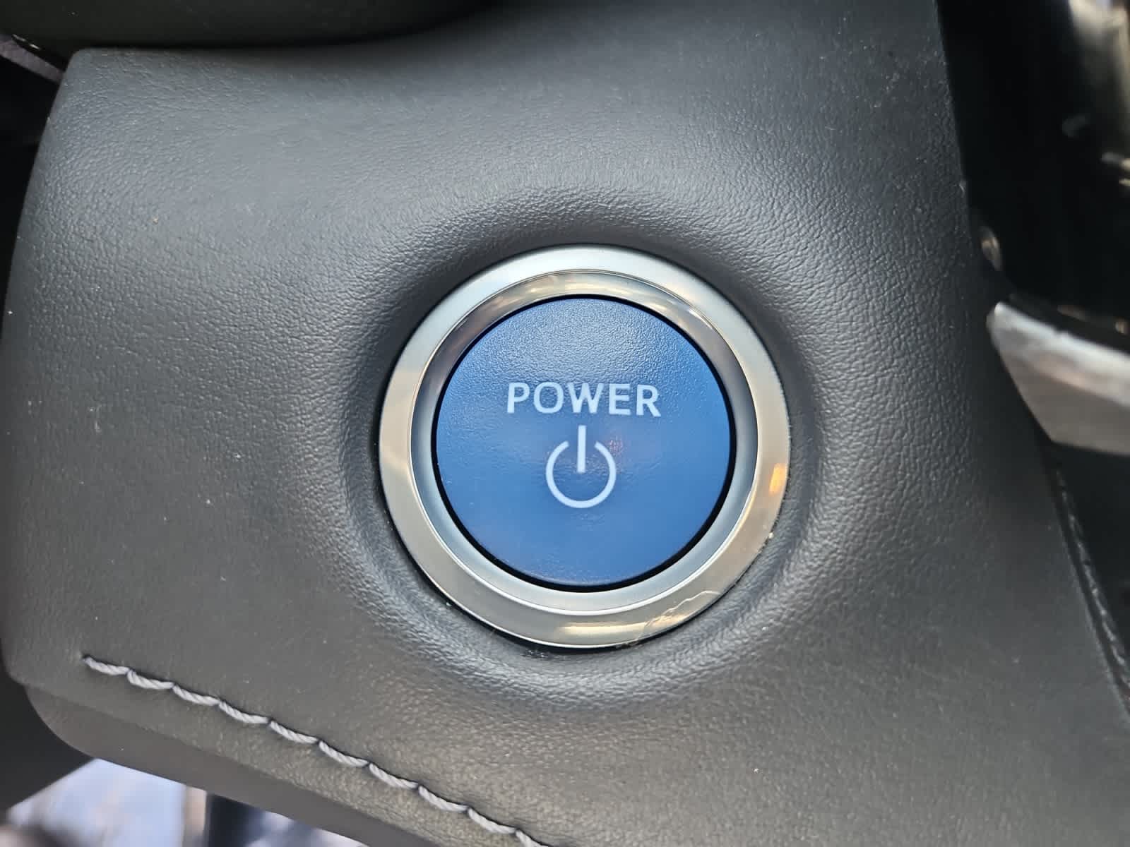 used 2021 Toyota Highlander car, priced at $41,498