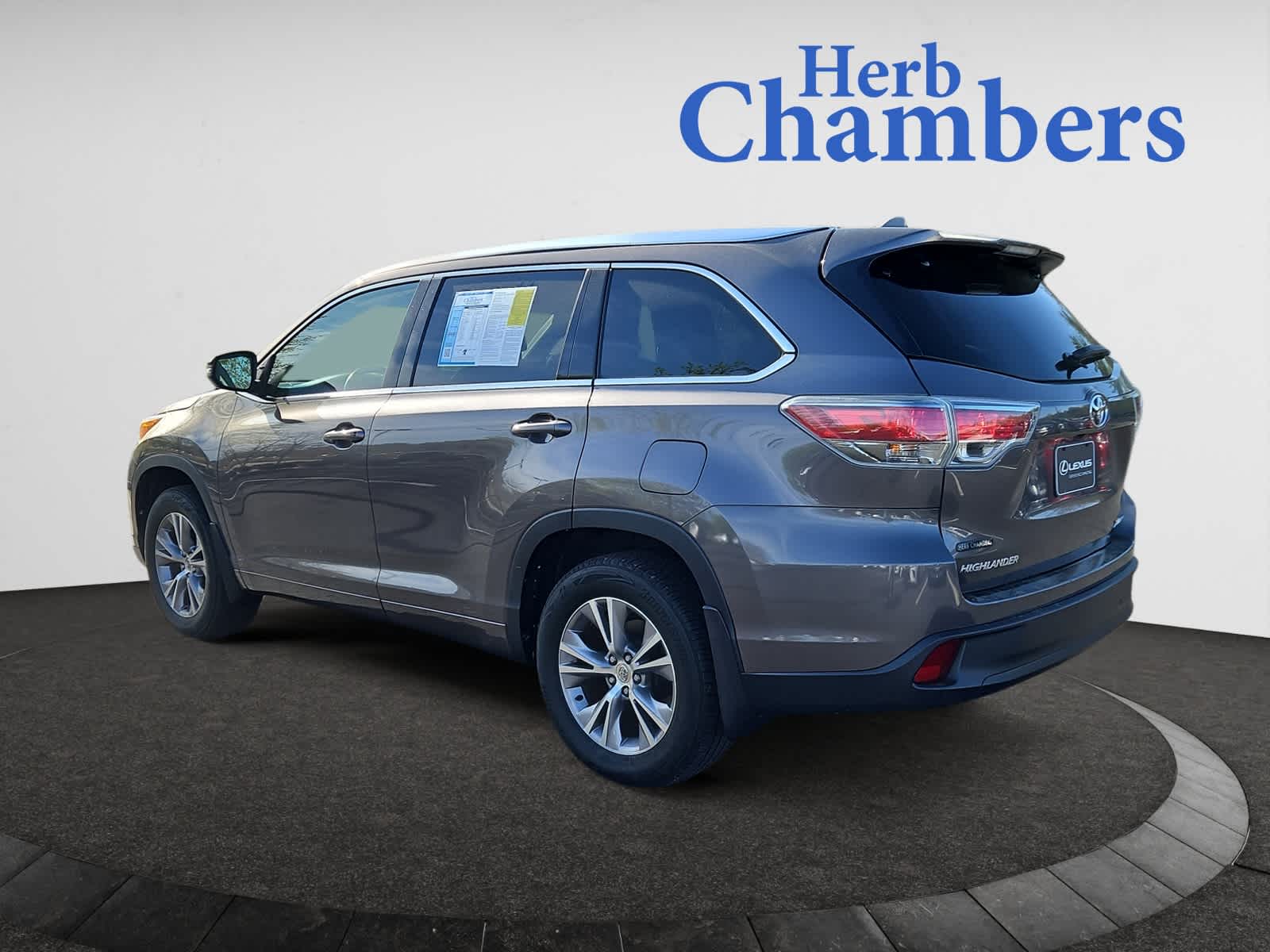 used 2014 Toyota Highlander car, priced at $15,498