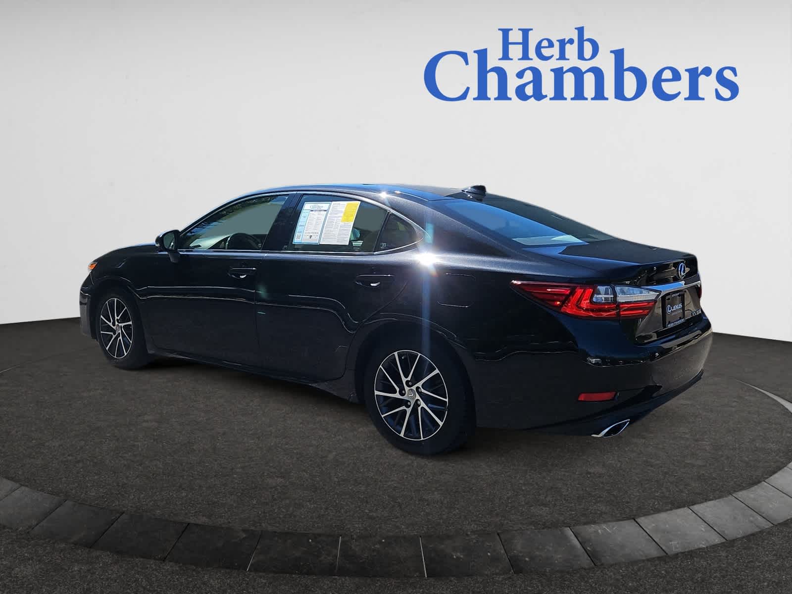 used 2017 Lexus ES car, priced at $19,998