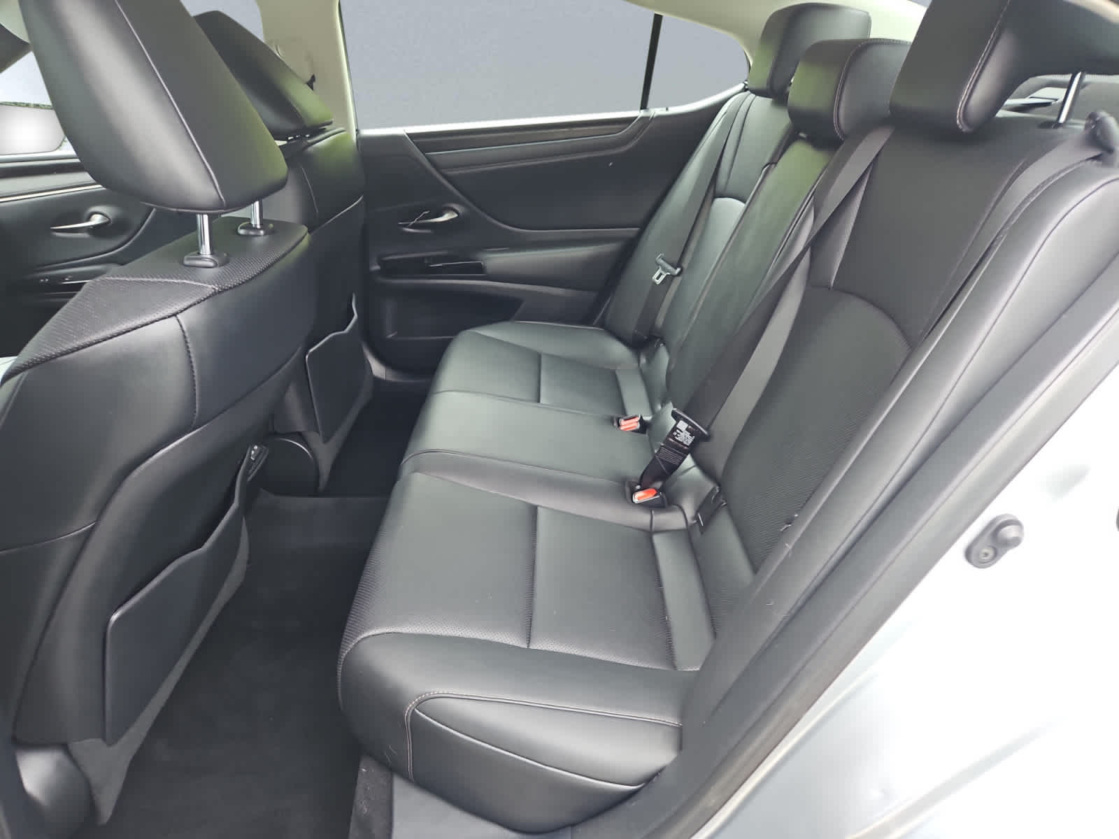 used 2022 Lexus ES car, priced at $35,998