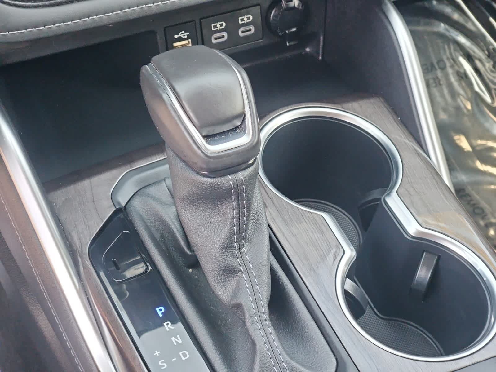 used 2024 Toyota Highlander car, priced at $54,998