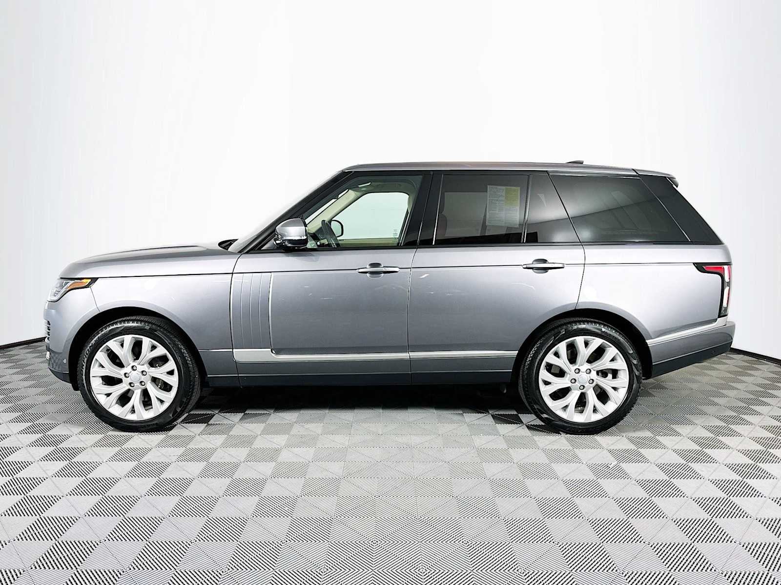 used 2022 Land Rover Range Rover car, priced at $59,998