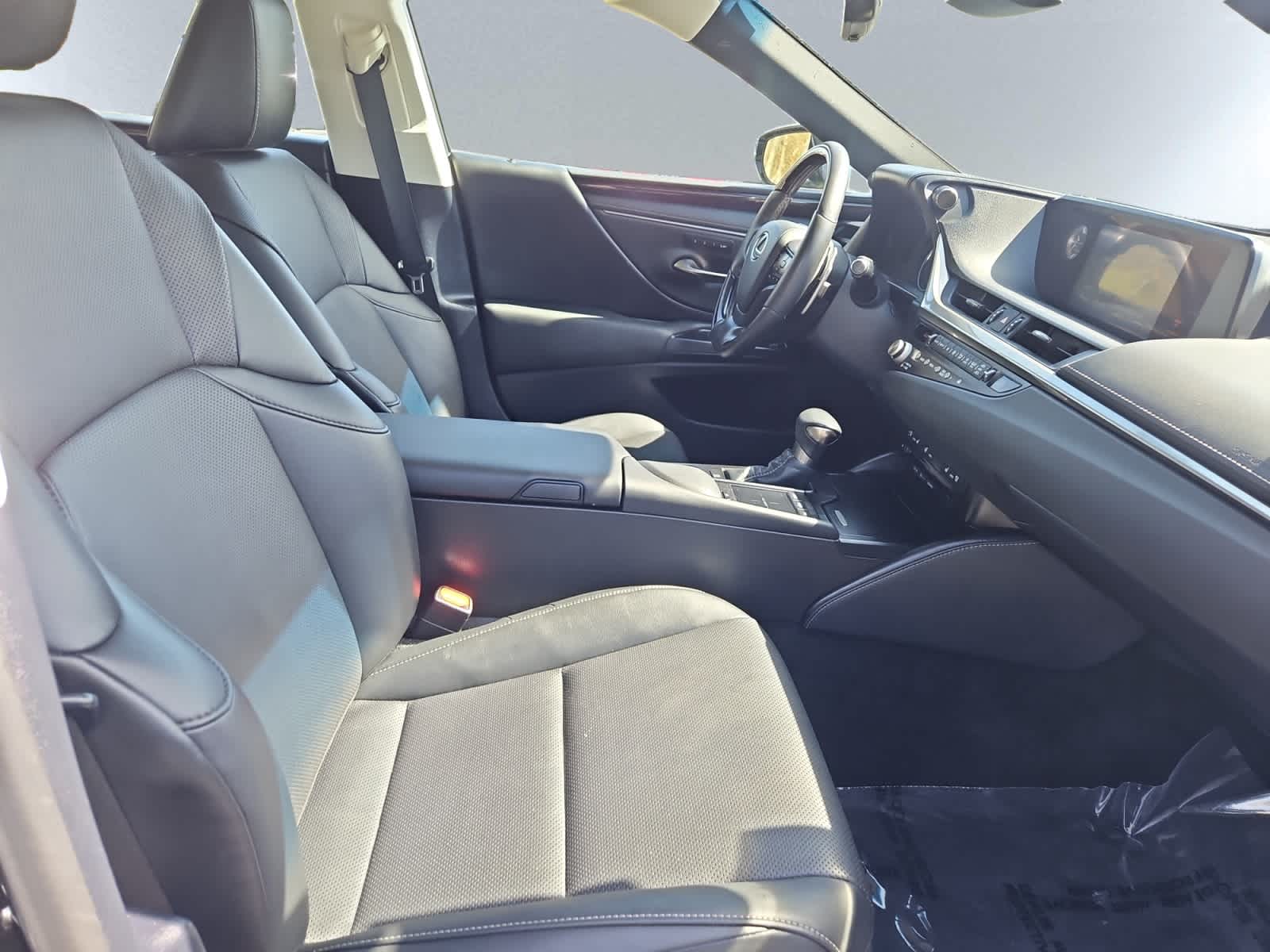 used 2021 Lexus ES car, priced at $31,998