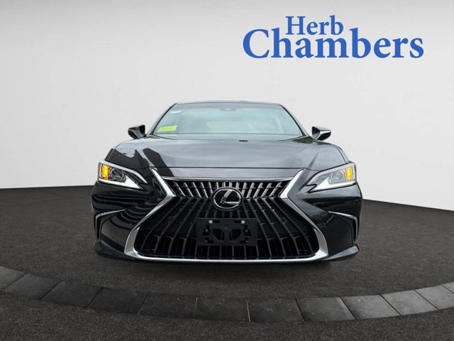 new 2025 Lexus ES 350 car