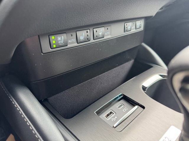 new 2025 Lexus ES 350 car