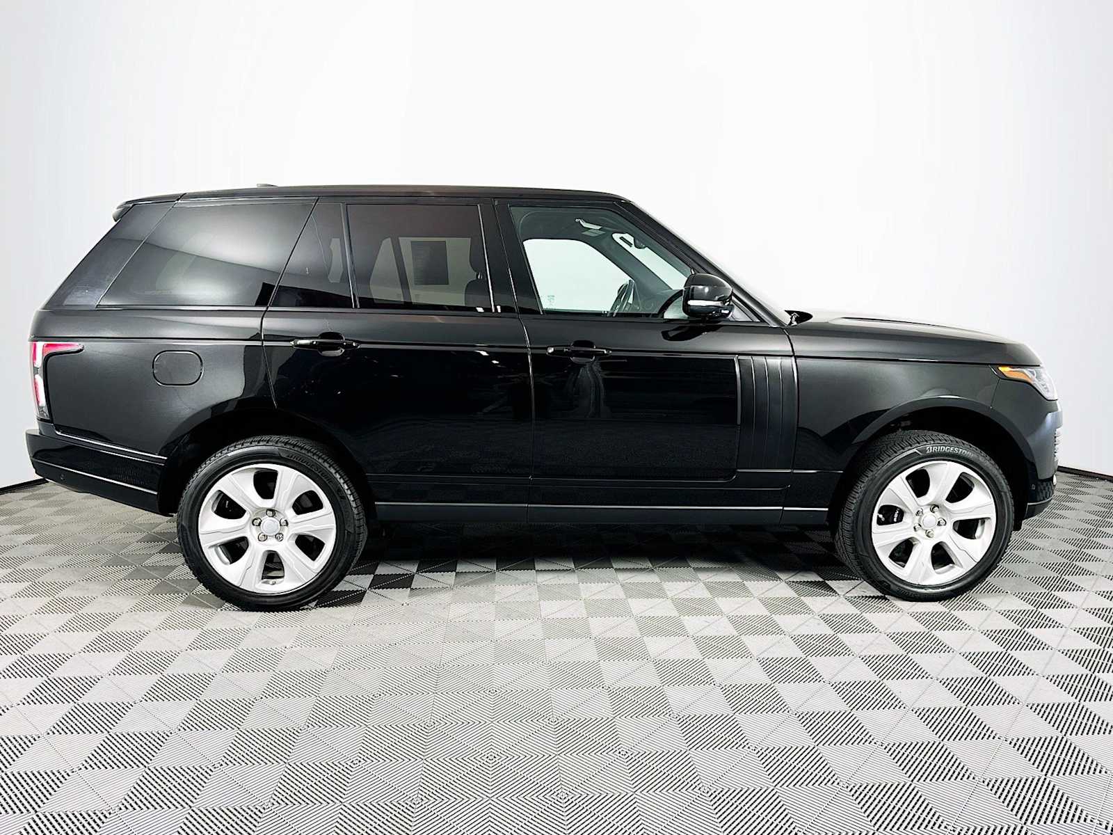 used 2019 Land Rover Range Rover car, priced at $43,998