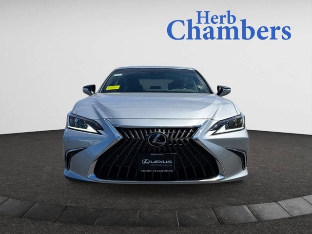 new 2025 Lexus ES 350 car