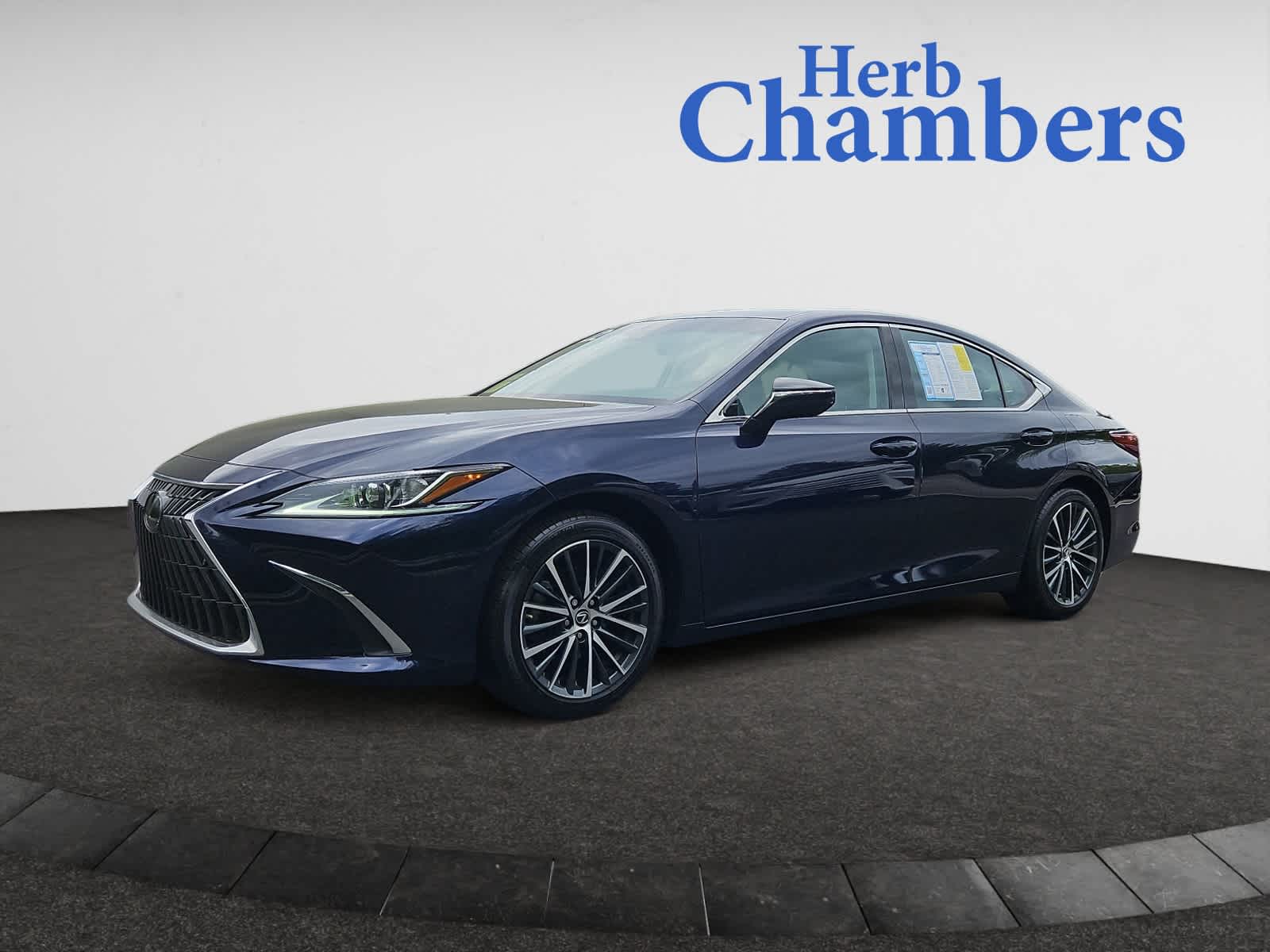 used 2022 Lexus ES car, priced at $37,998