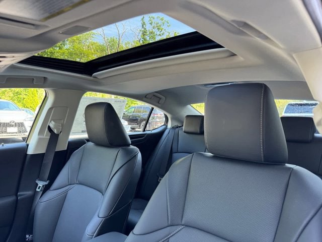 new 2025 Lexus ES car