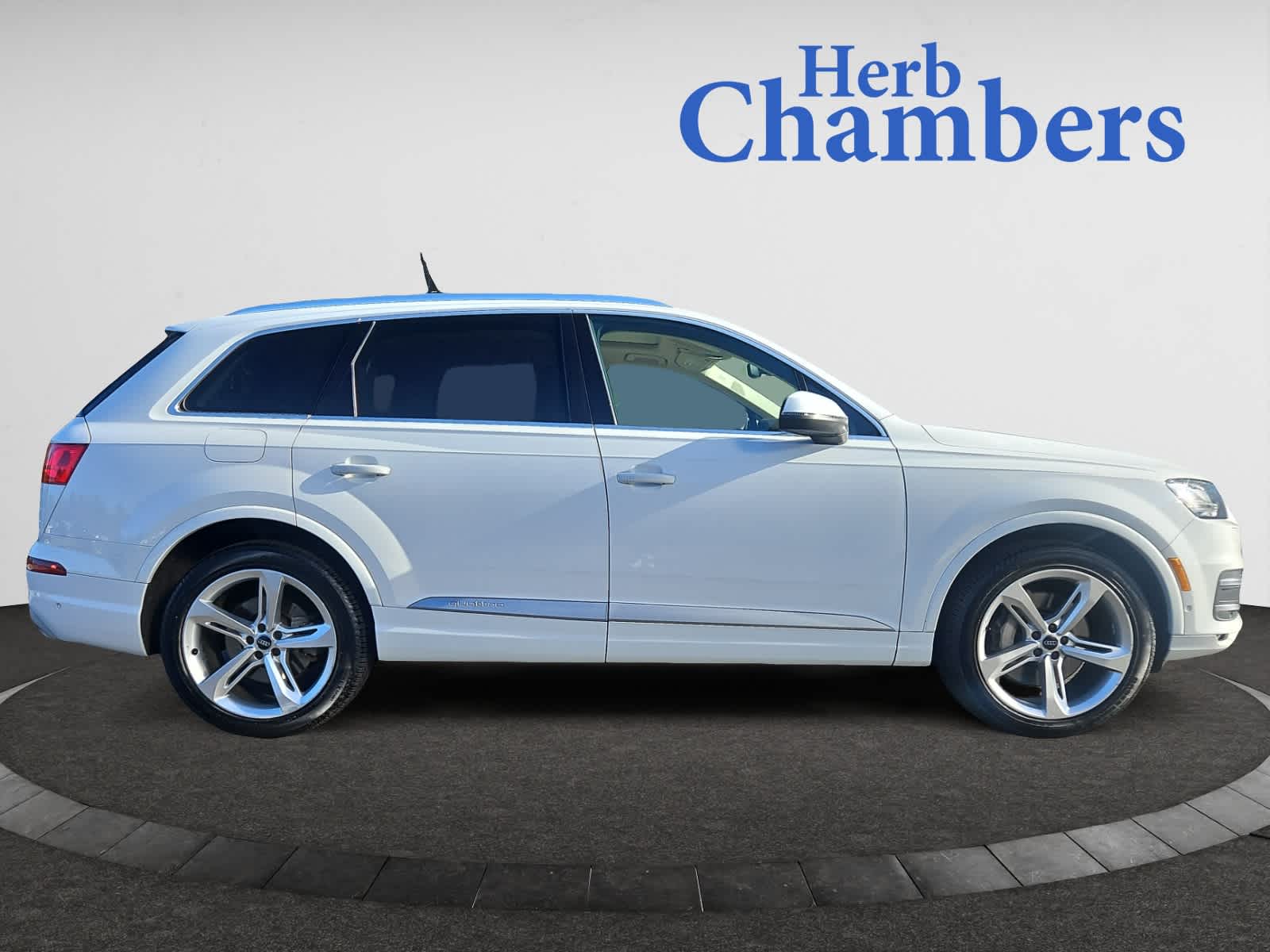 used 2019 Audi Q7 car, priced at $29,488