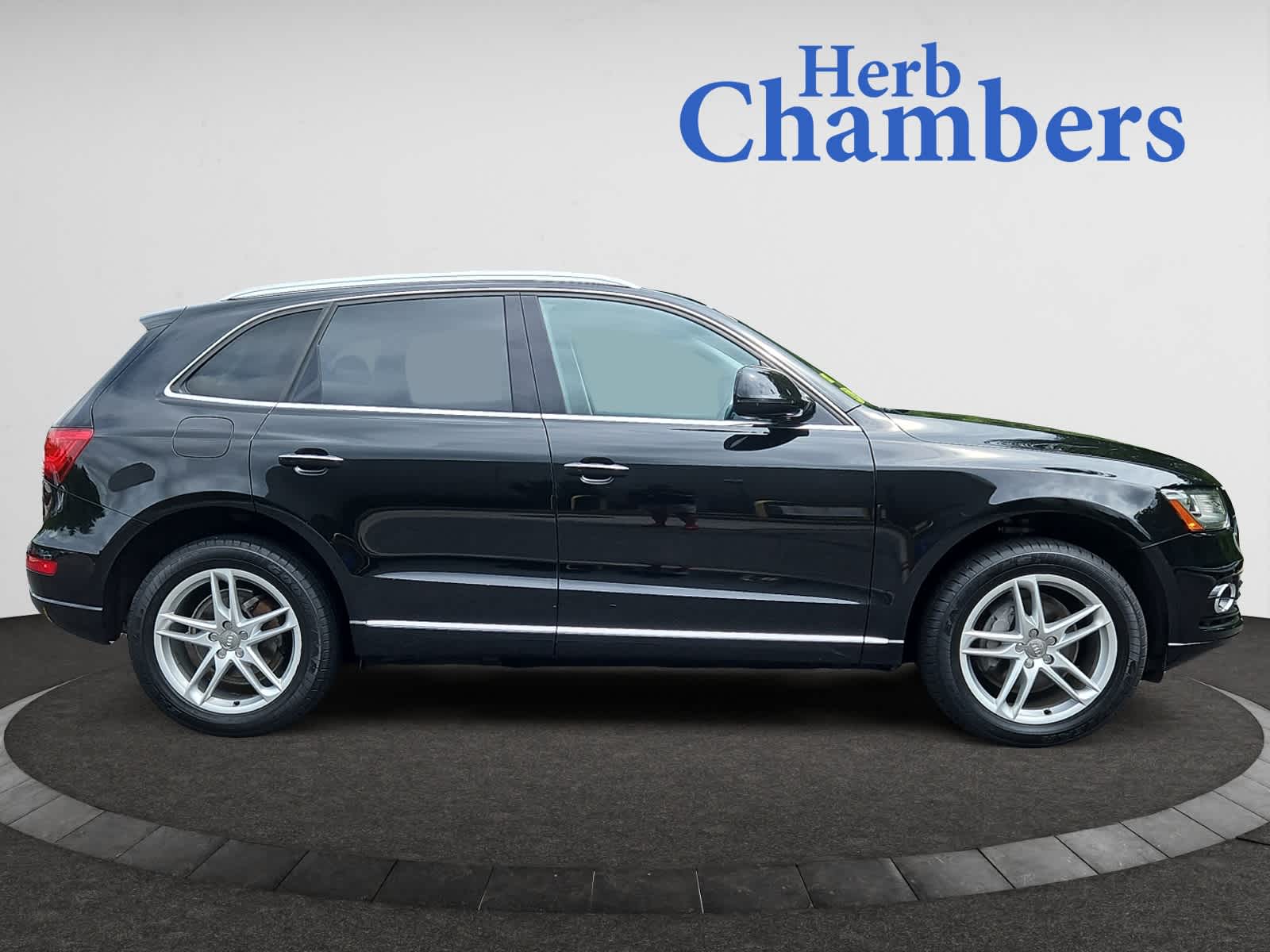 used 2017 Audi Q5 car, priced at $17,998