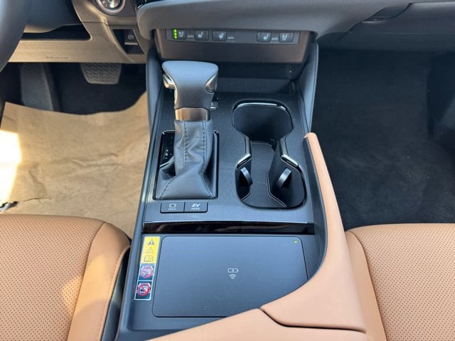 new 2025 Lexus ES 300h car