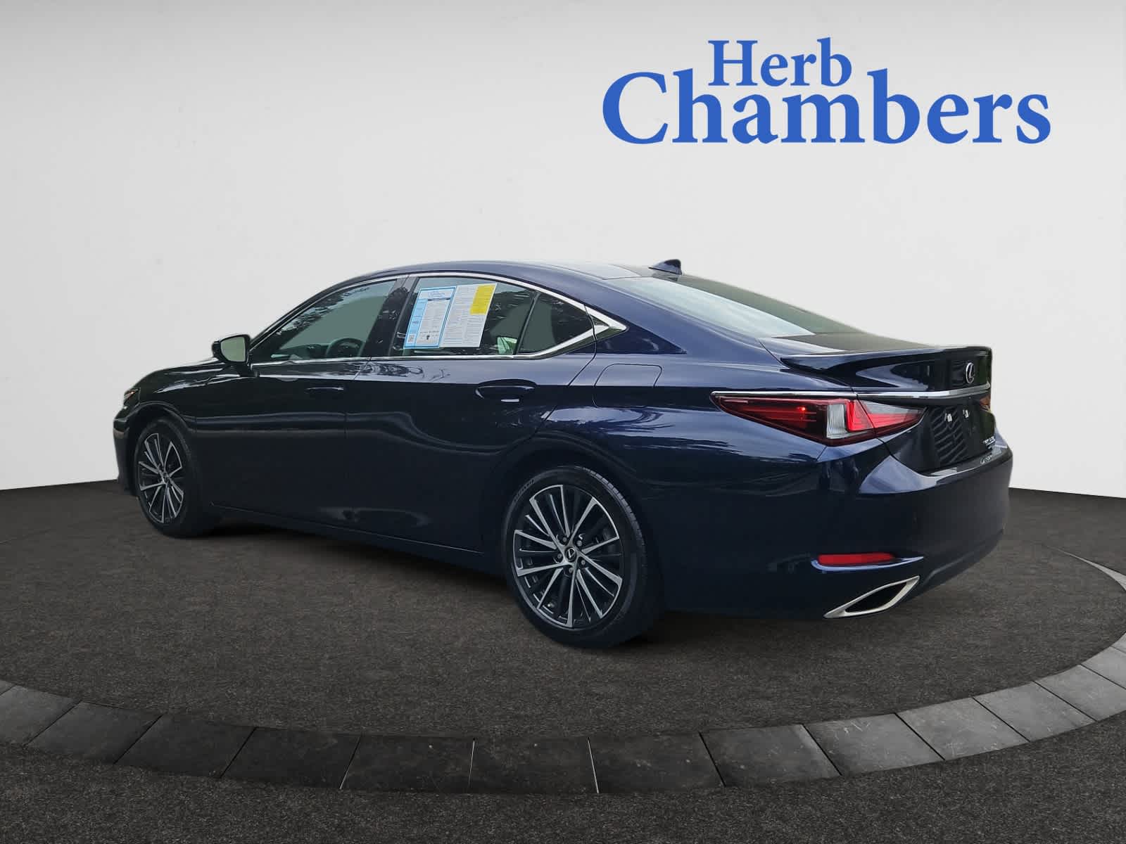 used 2022 Lexus ES car, priced at $37,998