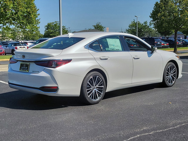 new 2025 Lexus ES 300h car