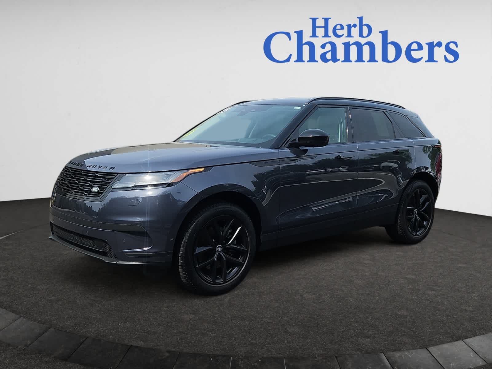 used 2025 Land Rover Range Rover Velar car, priced at $55,998