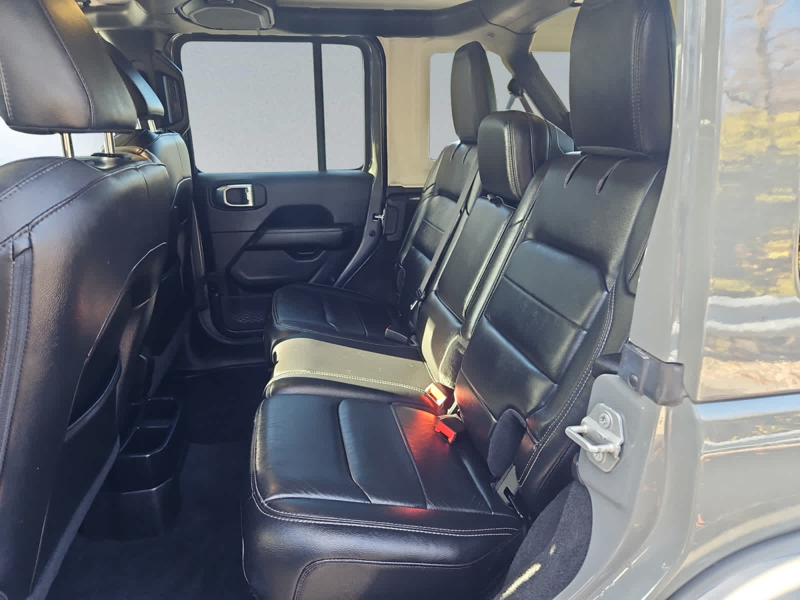 used 2019 Jeep Wrangler Unlimited car, priced at $27,998