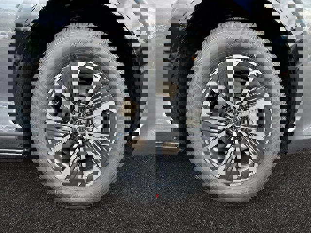 new 2025 Lexus RZ 450e car