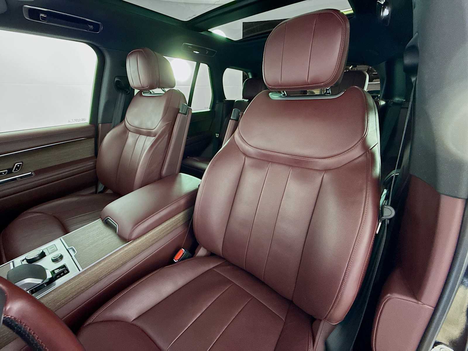 used 2023 Land Rover Range Rover car, priced at $107,998