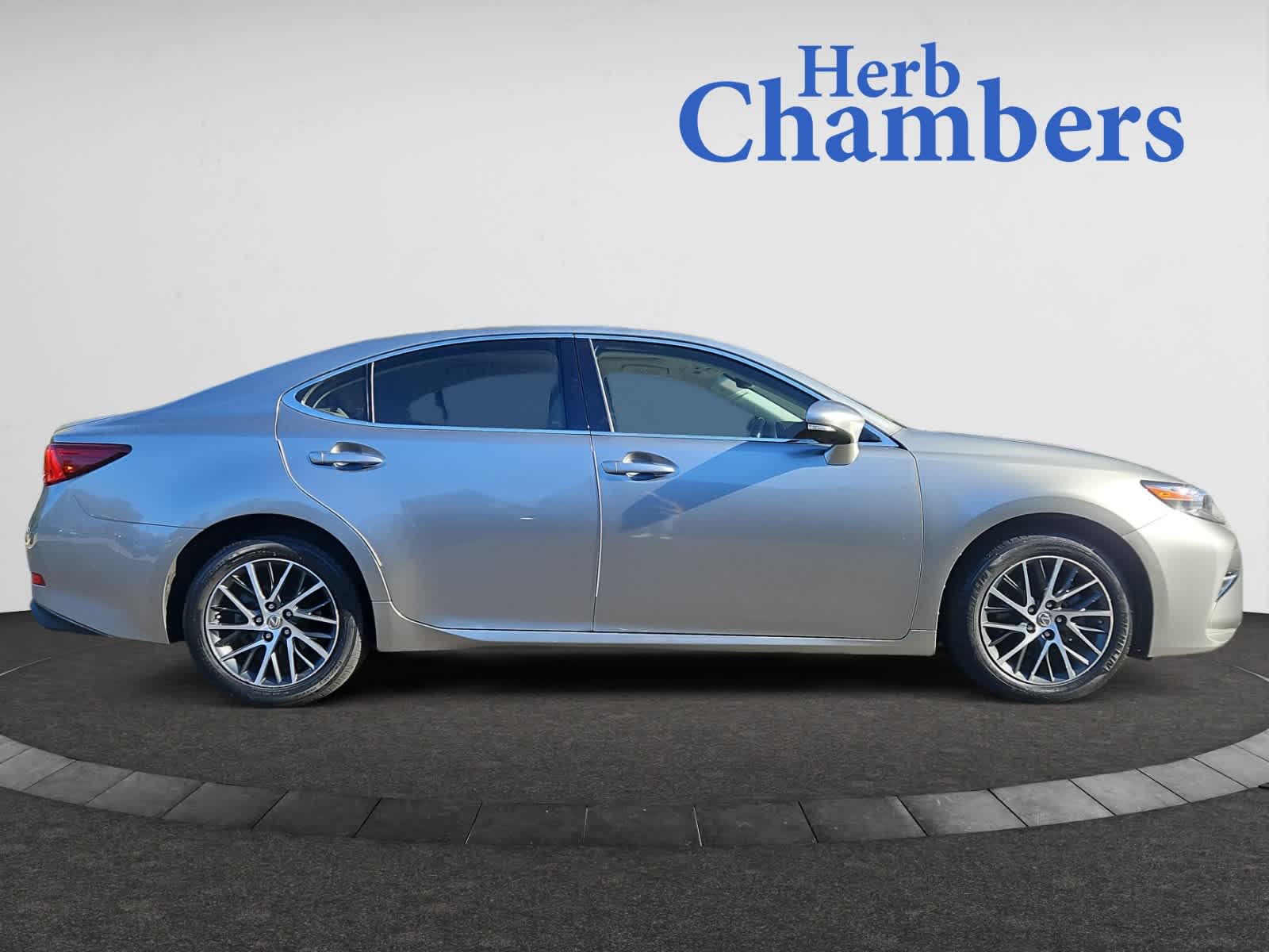 used 2017 Lexus ES car, priced at $24,998