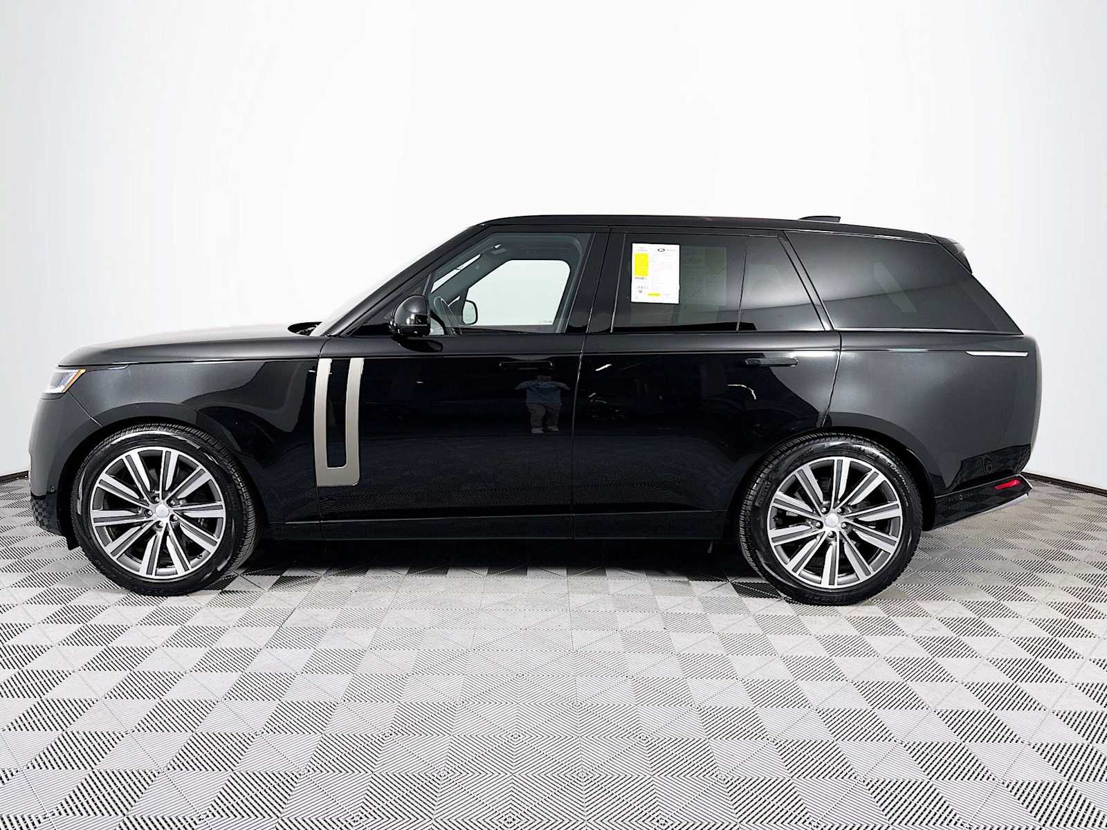 used 2023 Land Rover Range Rover car, priced at $107,998