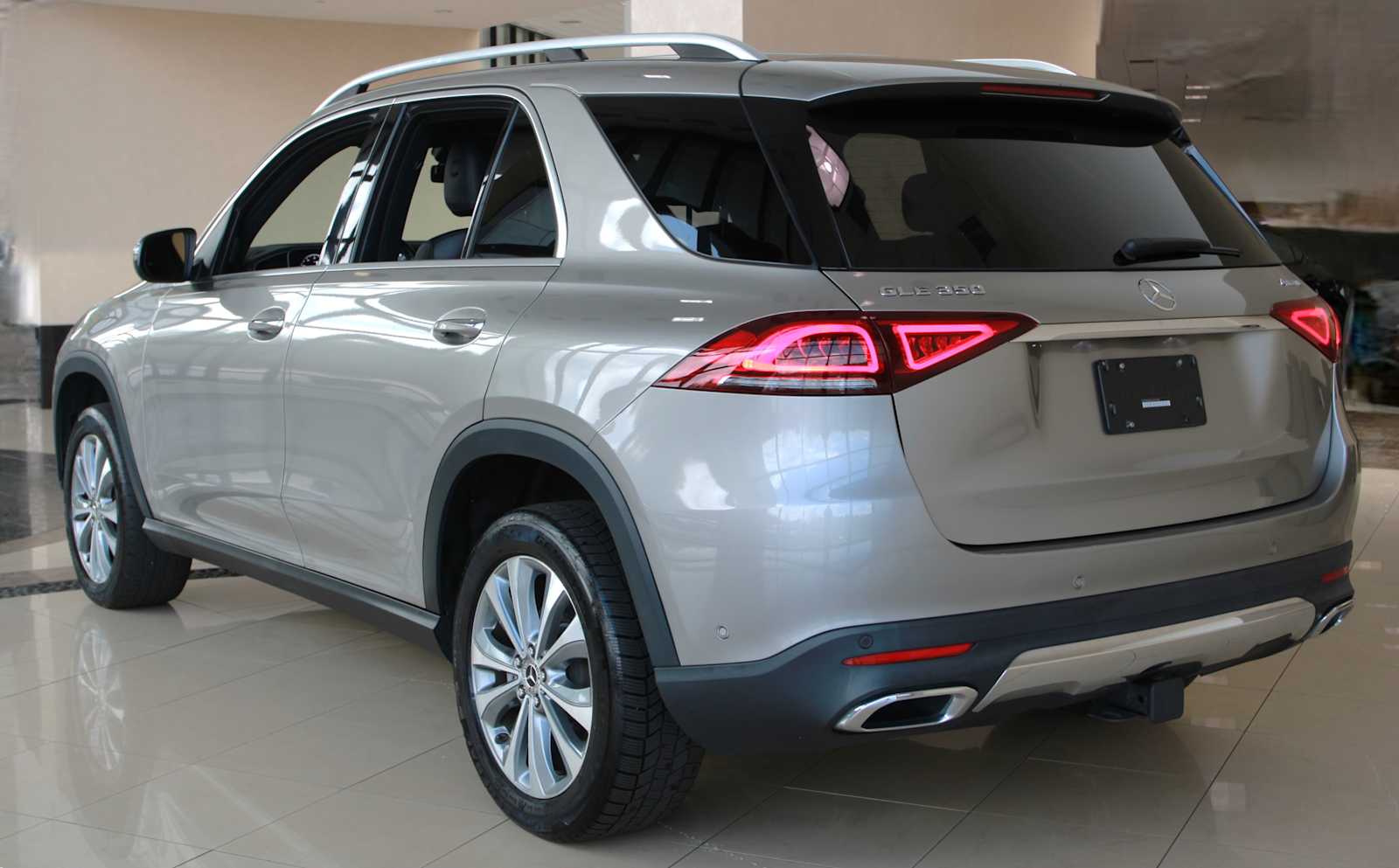 used 2020 Mercedes-Benz GLE 350 car, priced at $29,798