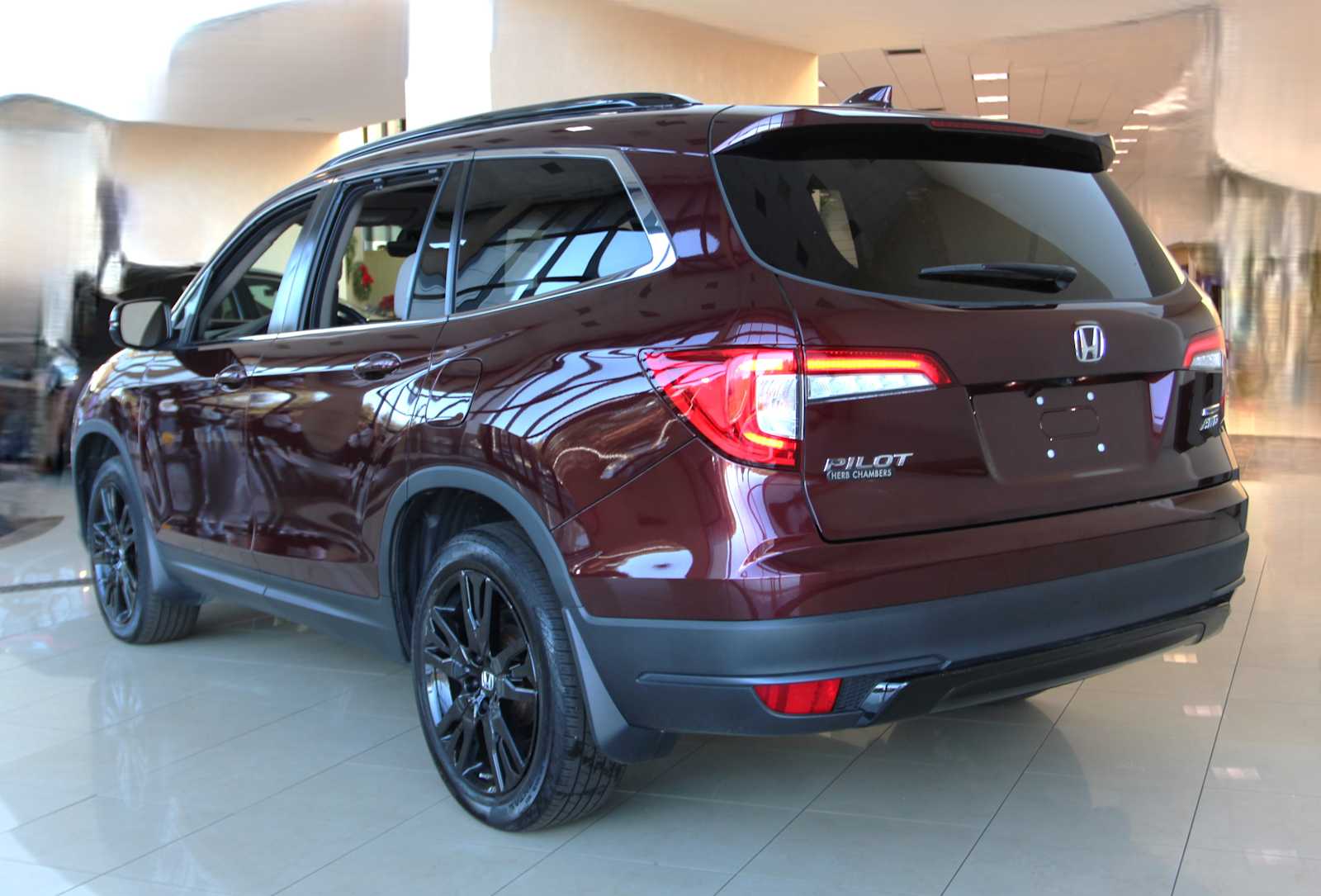 used 2022 Honda Pilot car, priced at $31,498