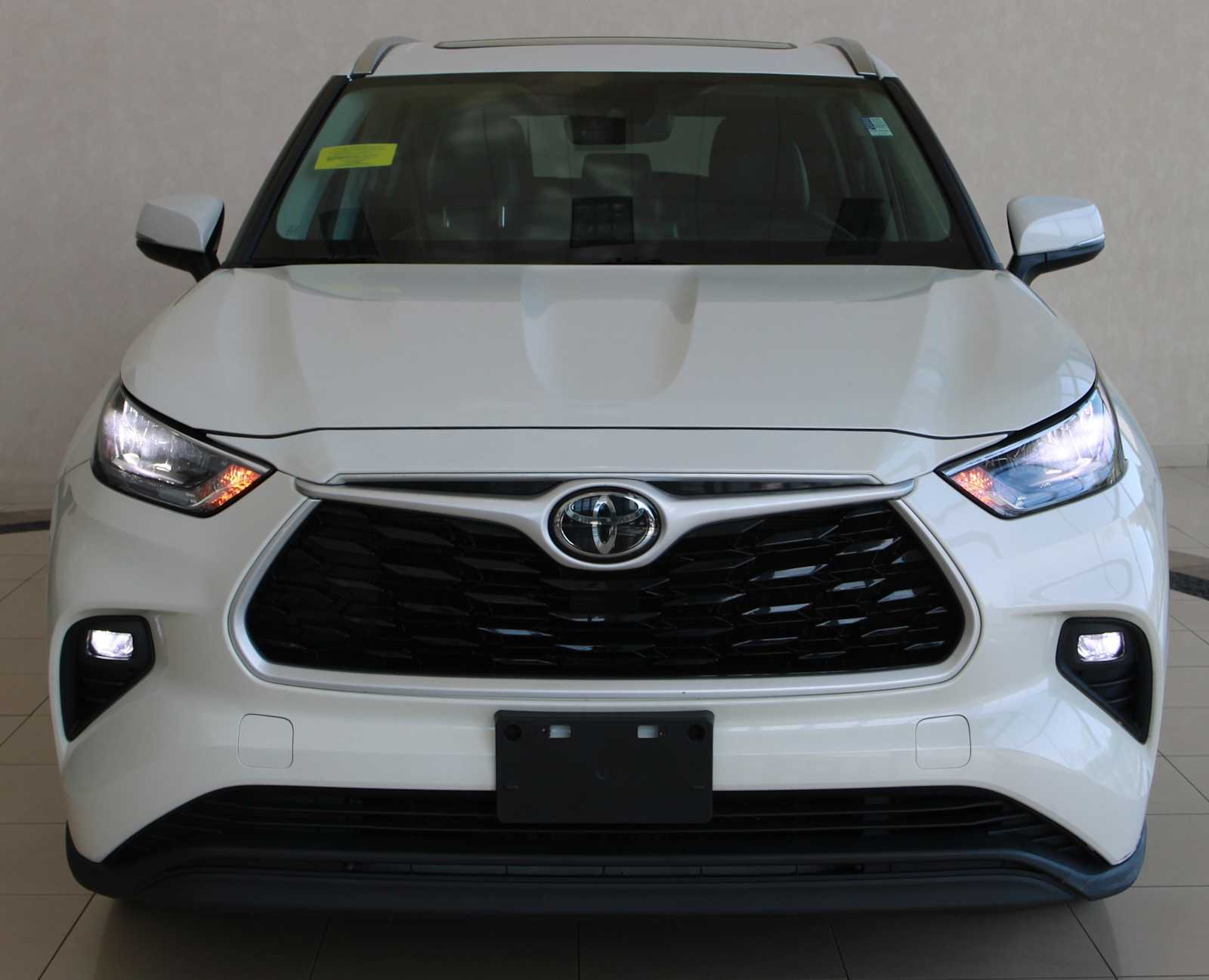 used 2020 Toyota Highlander car, priced at $29,598