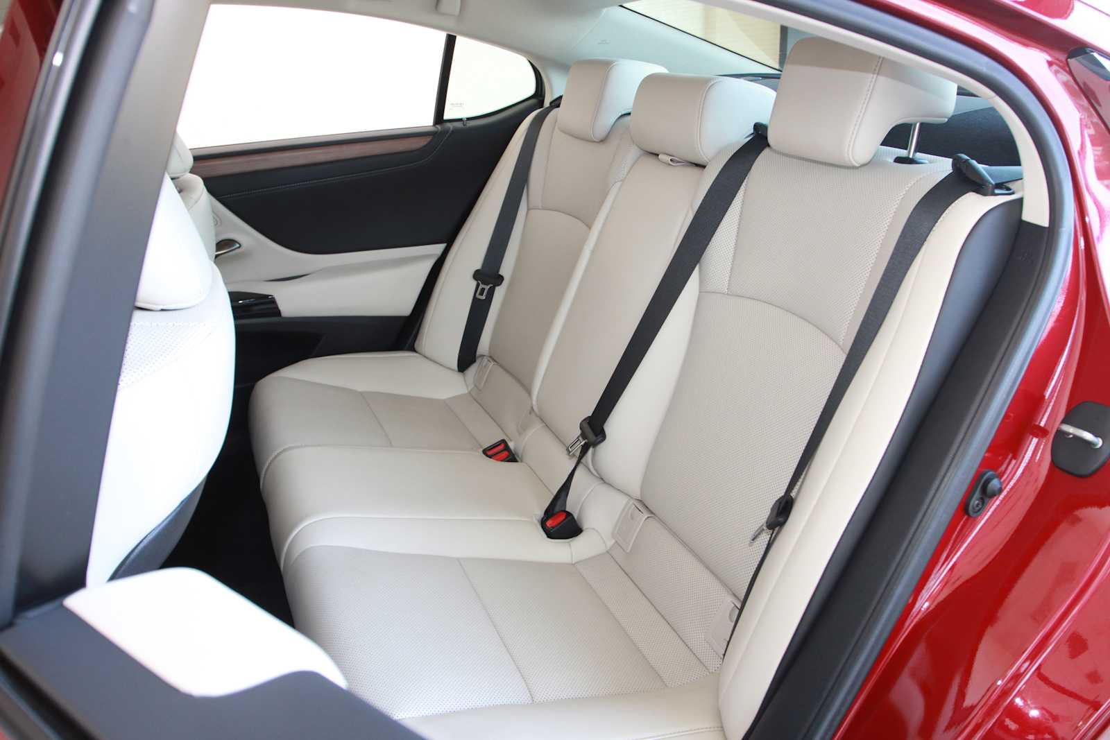 used 2024 Lexus ES 350 car, priced at $43,598