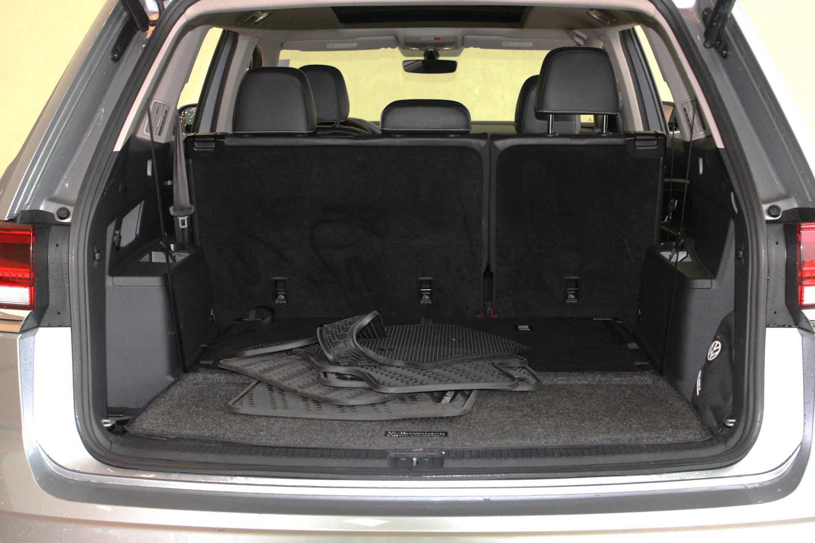used 2021 Volkswagen Atlas car, priced at $26,998