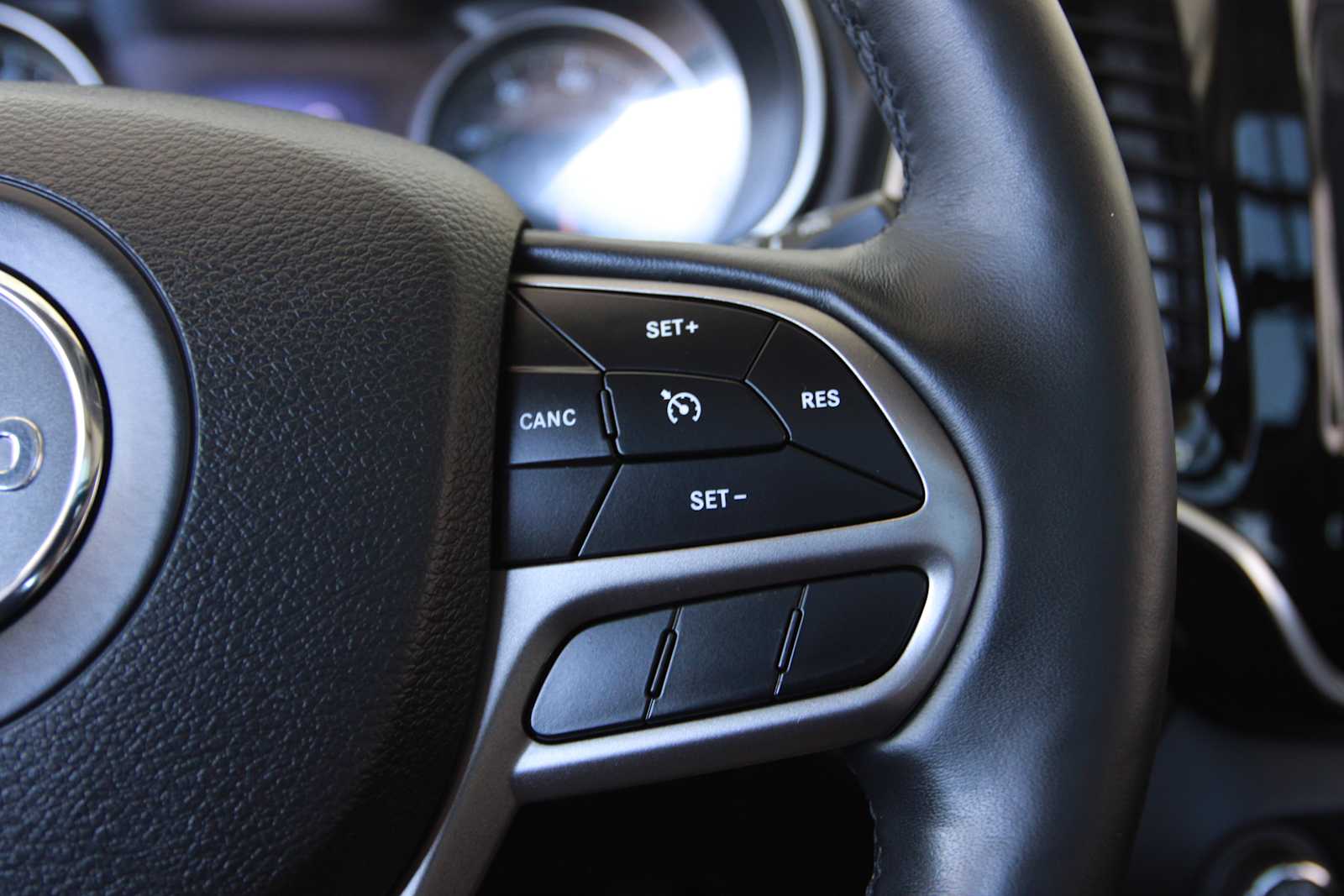 used 2019 Jeep Cherokee car, priced at $17,998