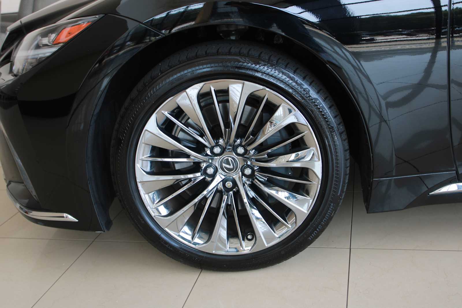 used 2021 Lexus LS 500 car, priced at $48,998