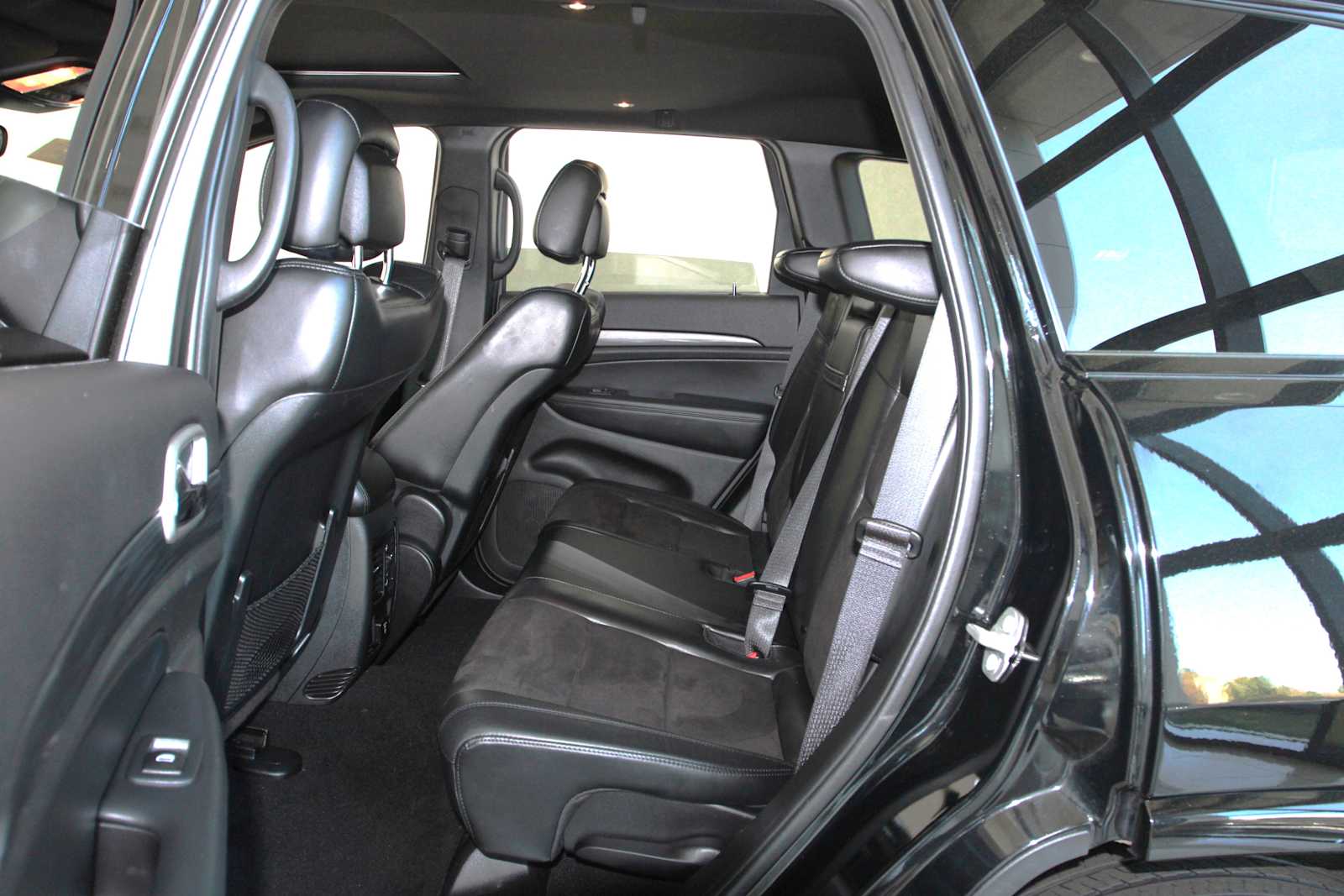 used 2020 Jeep Grand Cherokee car, priced at $25,998