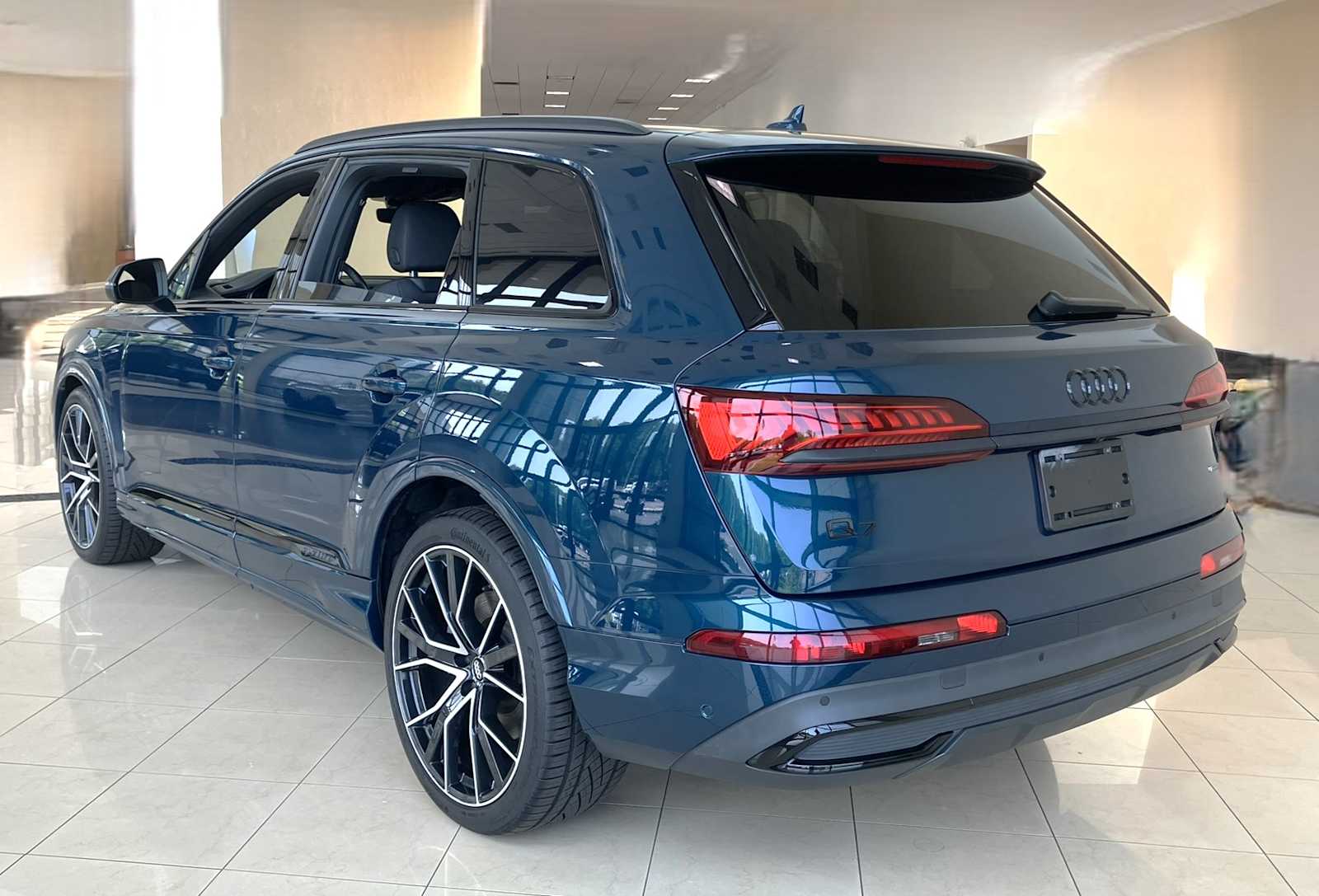used 2020 Audi Q7 car, priced at $37,998