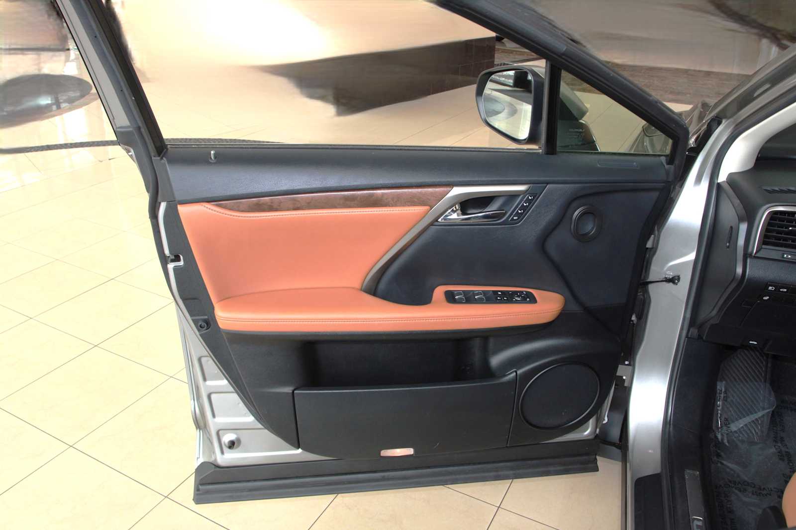 used 2021 Lexus RX 350L car, priced at $42,998