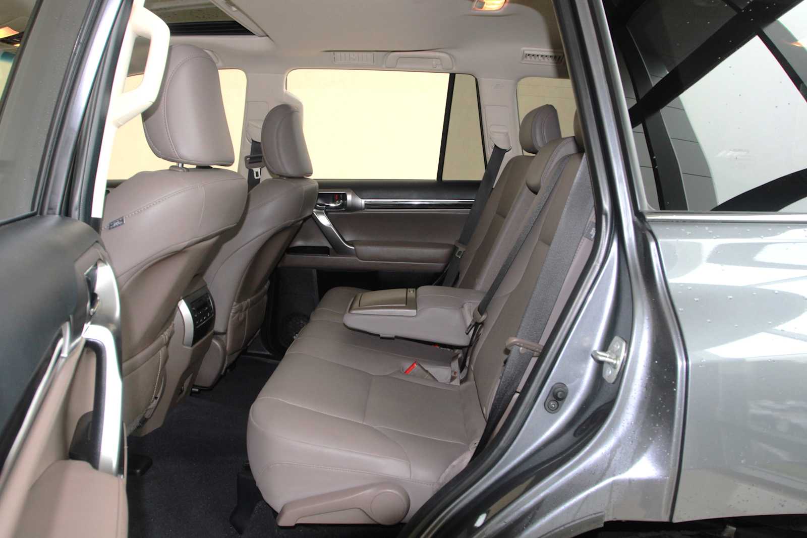 used 2022 Lexus GX 460 car, priced at $52,998