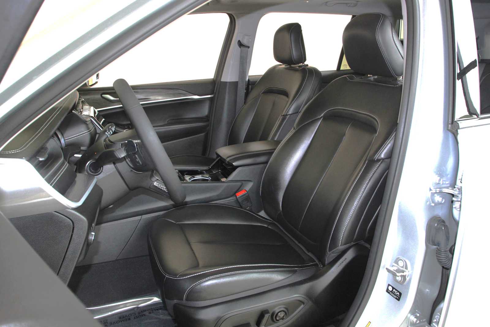 used 2023 Jeep Grand Cherokee L car, priced at $34,998