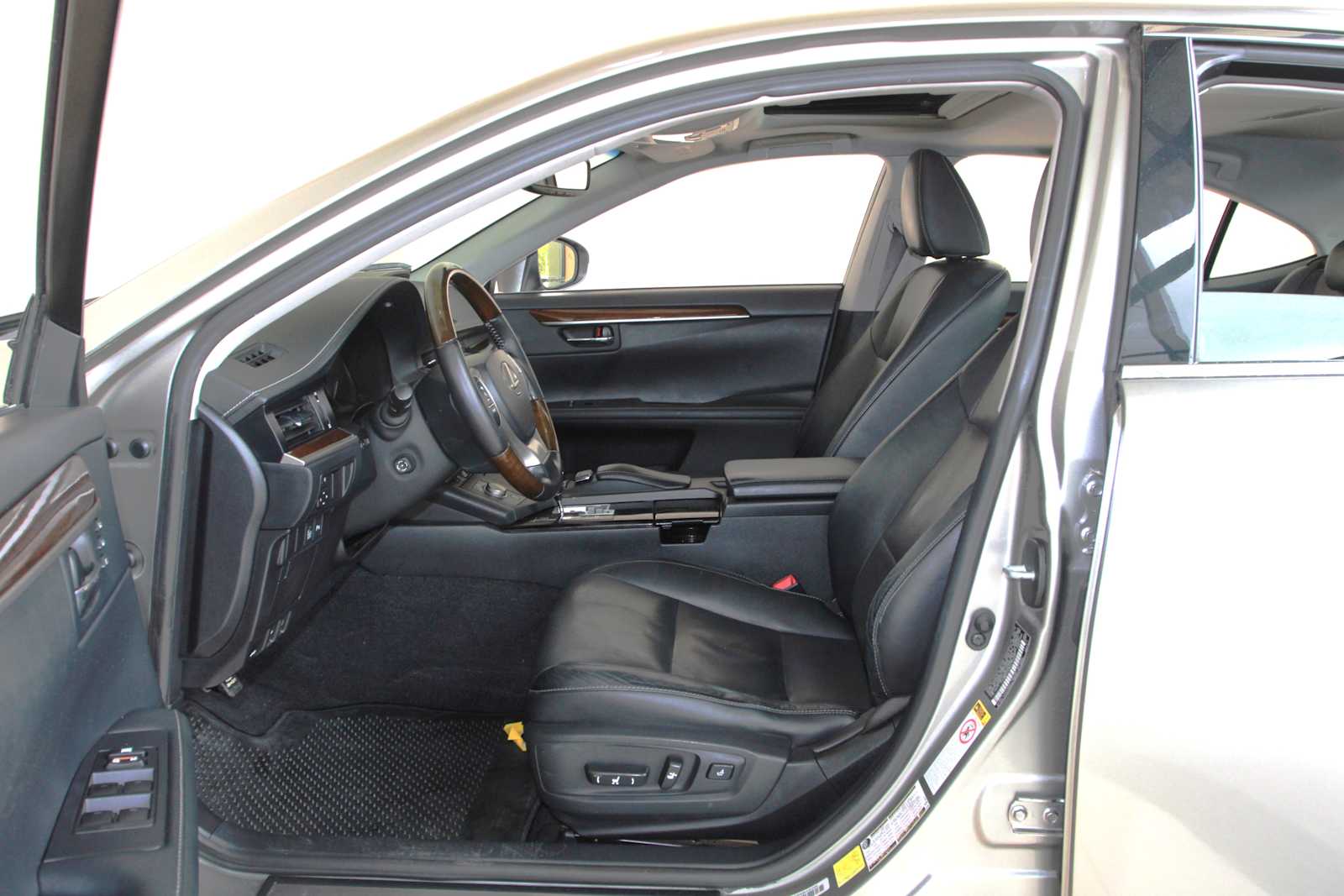 used 2015 Lexus ES 350 car, priced at $14,998