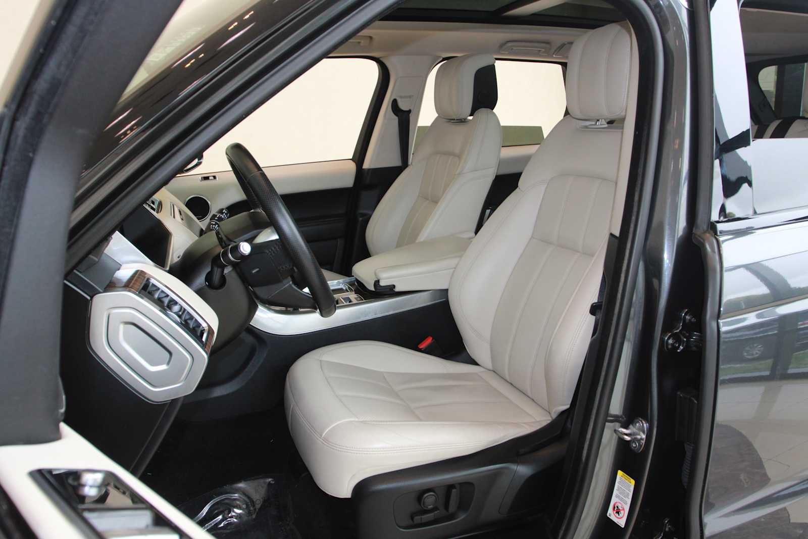 used 2020 Land Rover Range Rover Sport car, priced at $33,998