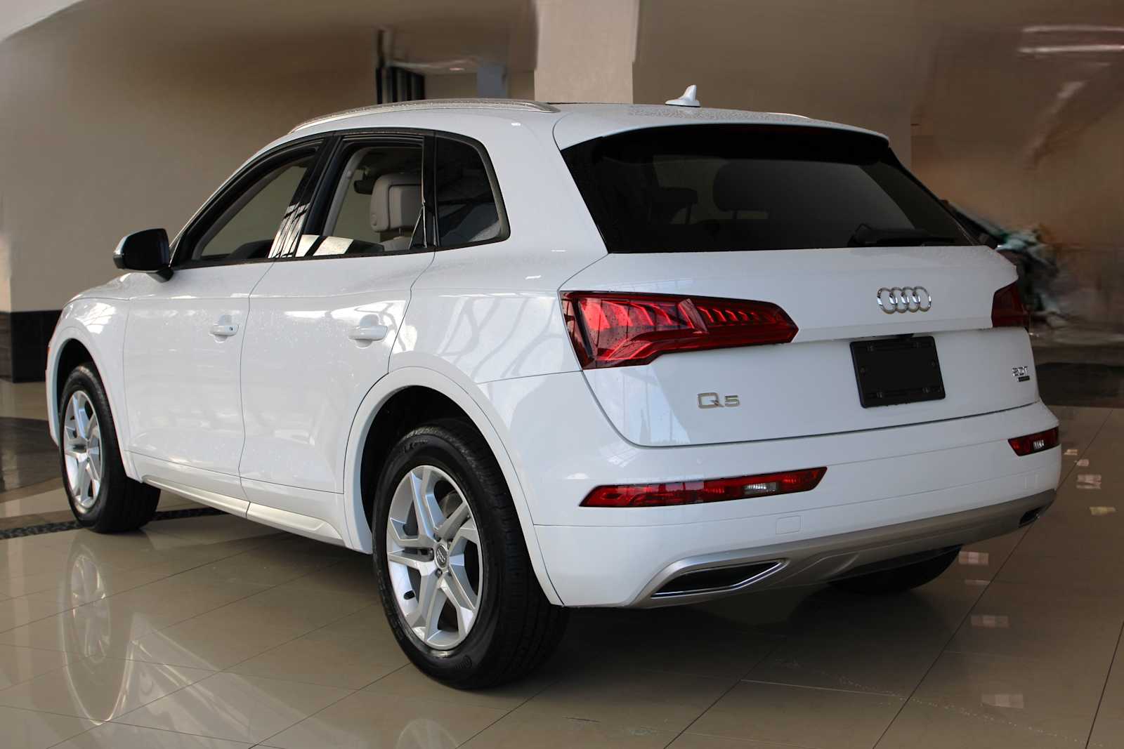 used 2018 Audi Q5 car, priced at $23,498