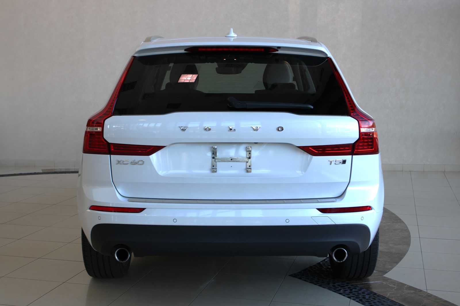 used 2021 Volvo XC60 car, priced at $31,498